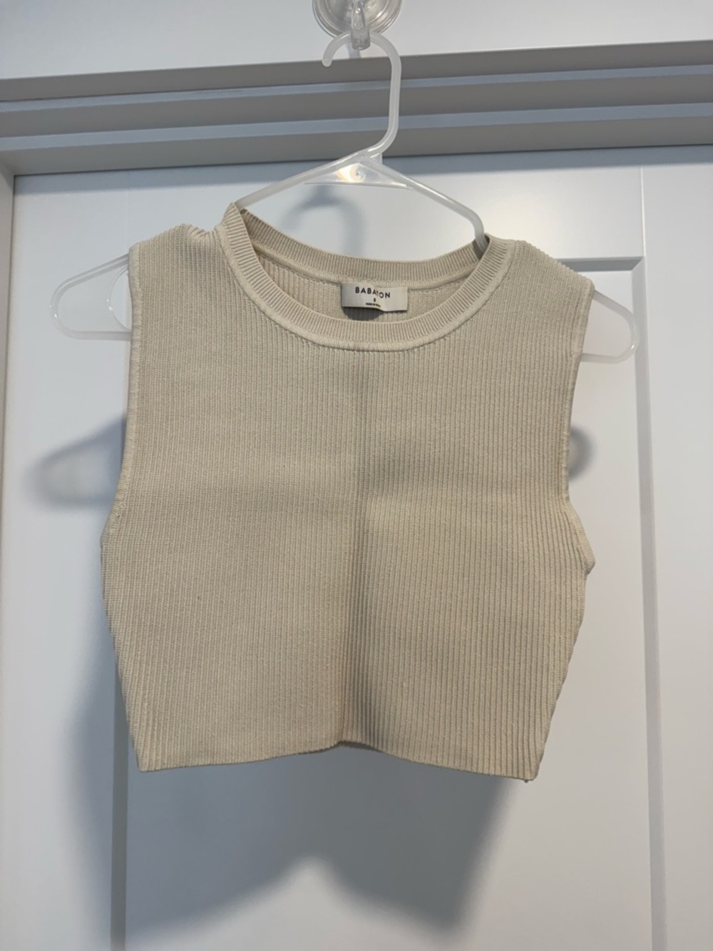 Aritzia Babaton Cream Ribbed Knit Crop Tank